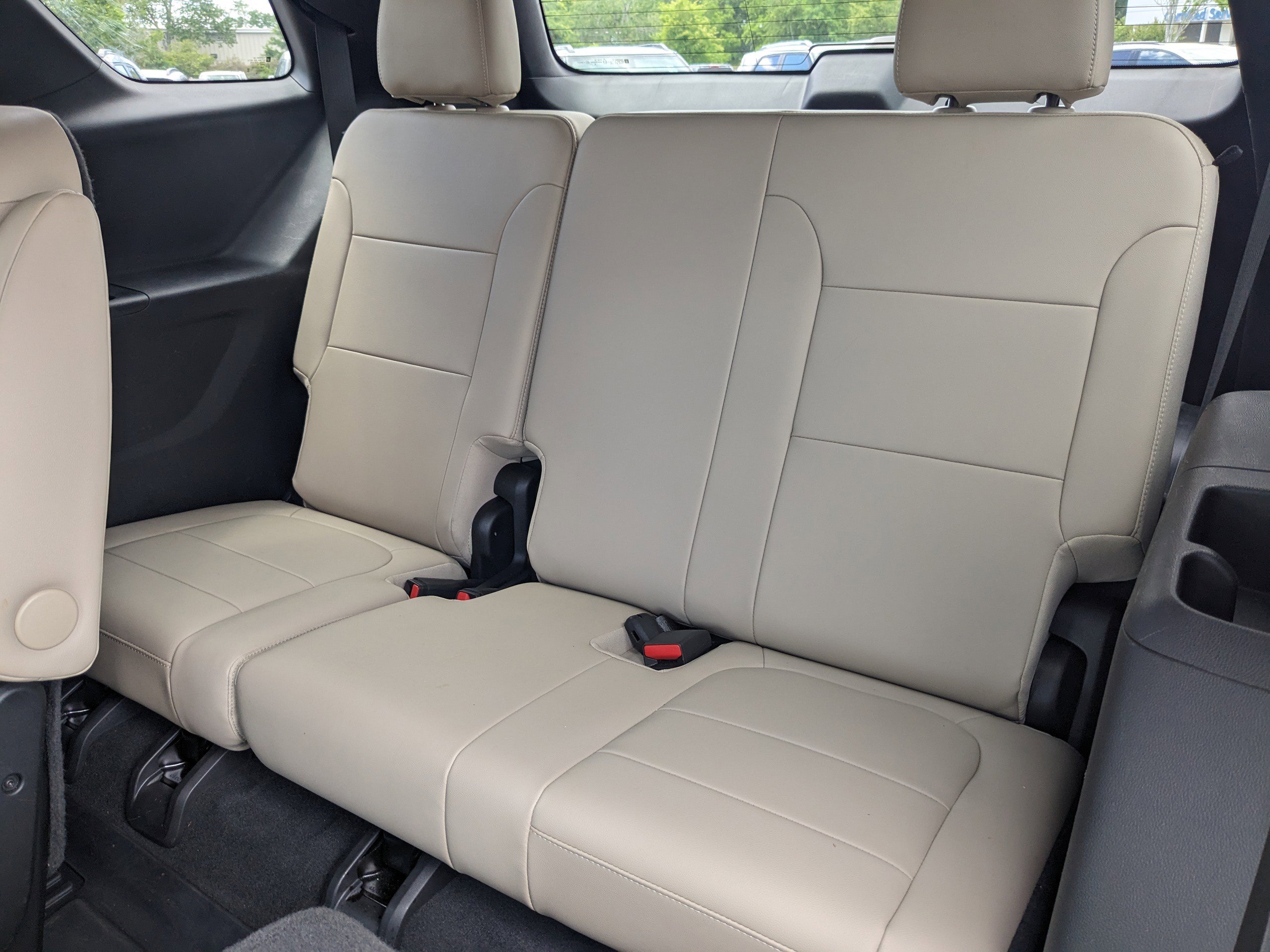 Used 2023 Chevrolet Traverse LT w/ LT Premium Package image 15