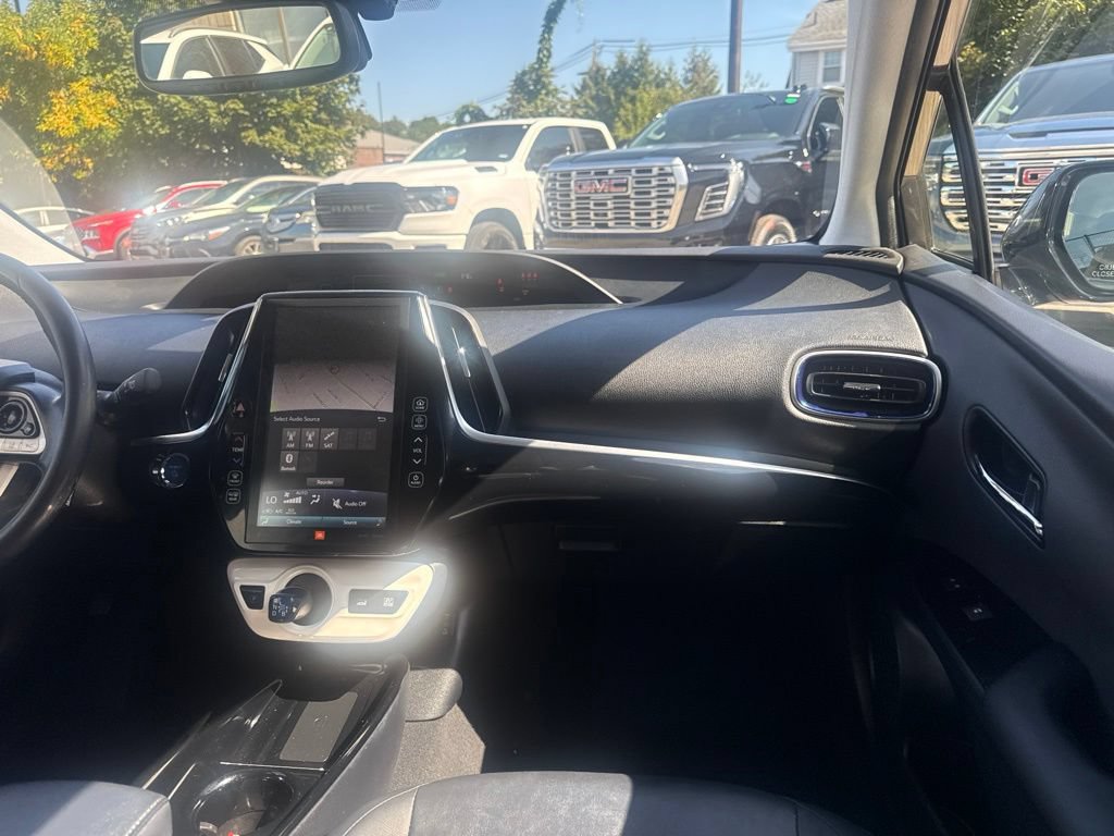 Used 2018 Toyota Prius Four Touring w/ Premium Convenience Package FWD image 22