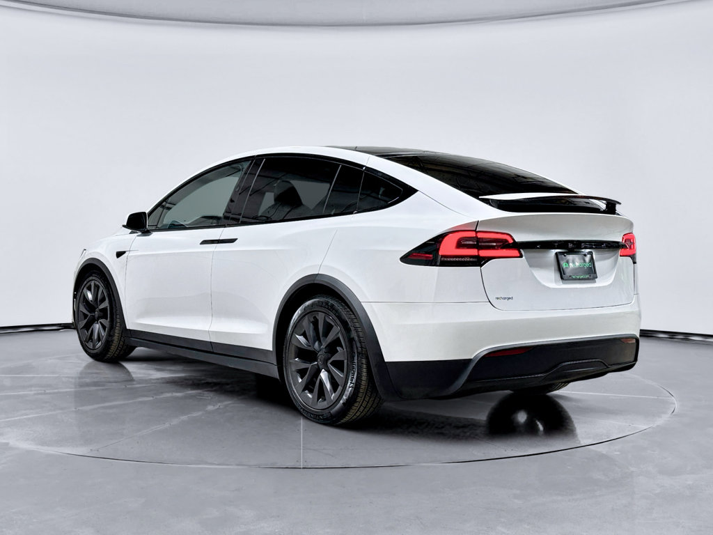 Used 2025 Tesla Model X image 2