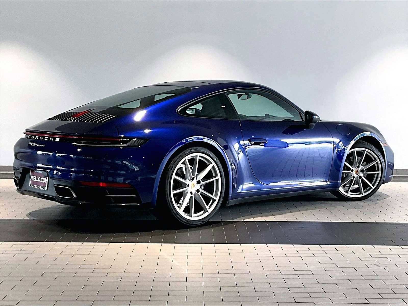 Used 2024 Porsche 911 Carrera 4 image 10