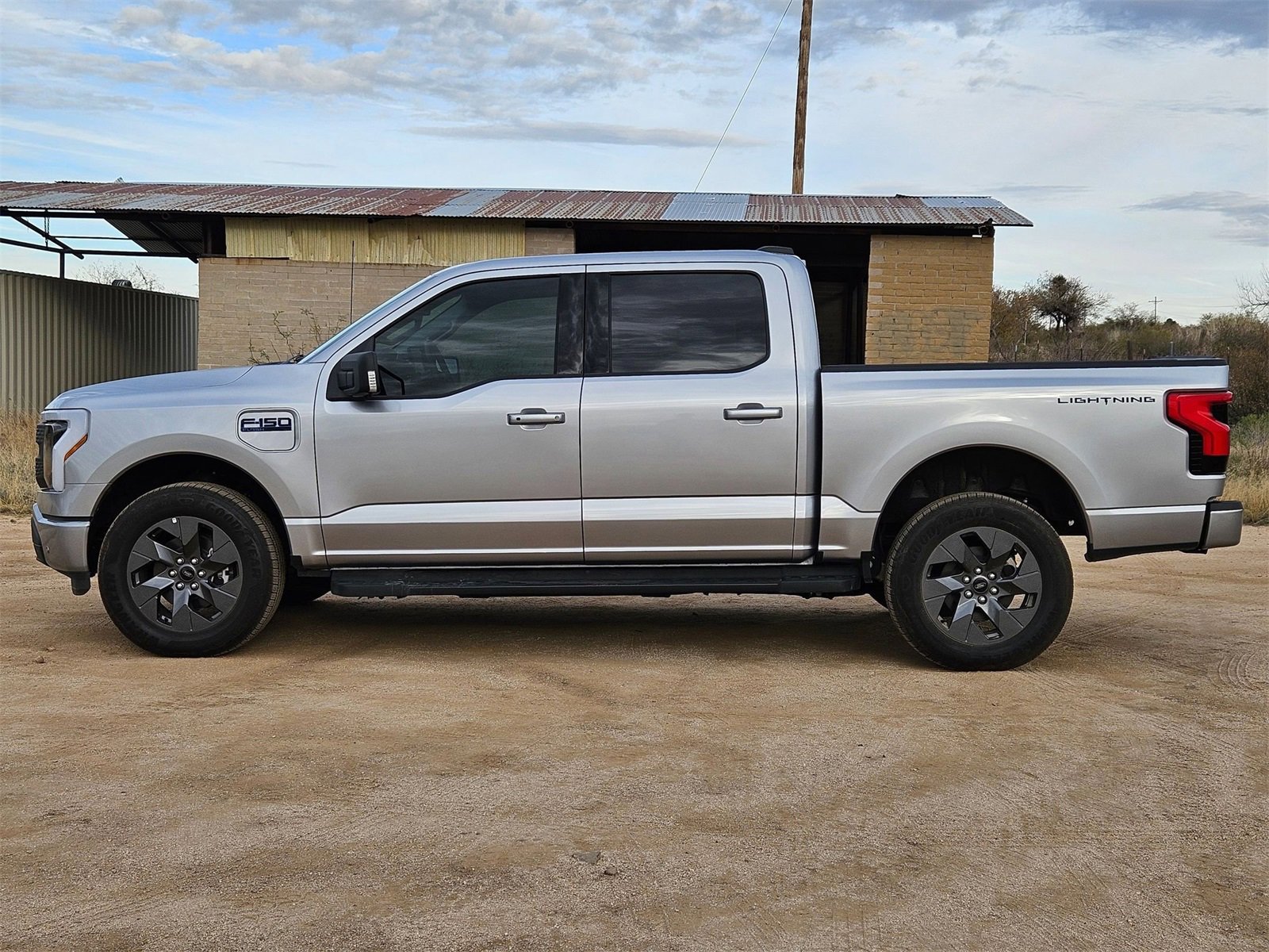 New 2025 Ford F150 Lightning Flash image 9