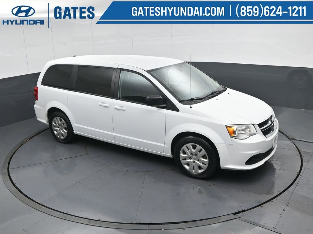 Used 2018 Dodge Grand Caravan SE w/ UConnect Hands-Free Group image 21