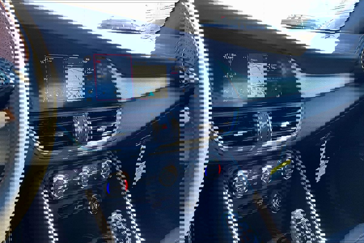 New 2025 Alfa Romeo Giulia w/ Driving Assist Package image 7