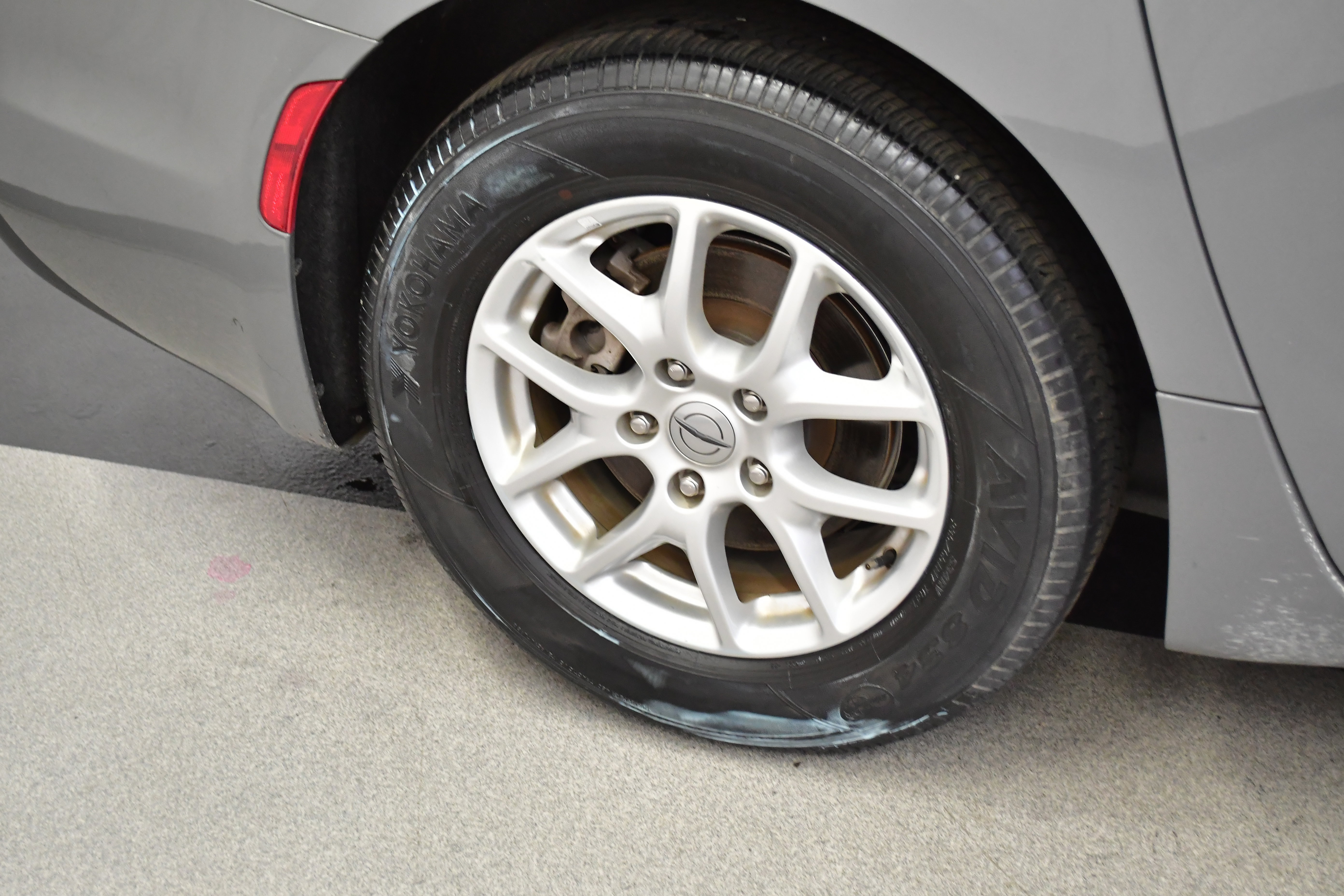 Used 2023 Chrysler Pacifica Touring-L FWD image 40
