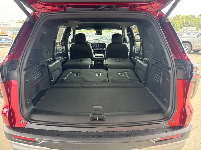 New 2026 Chevrolet Traverse LT w/ Driver Confidence Package AWD/4WD image 27