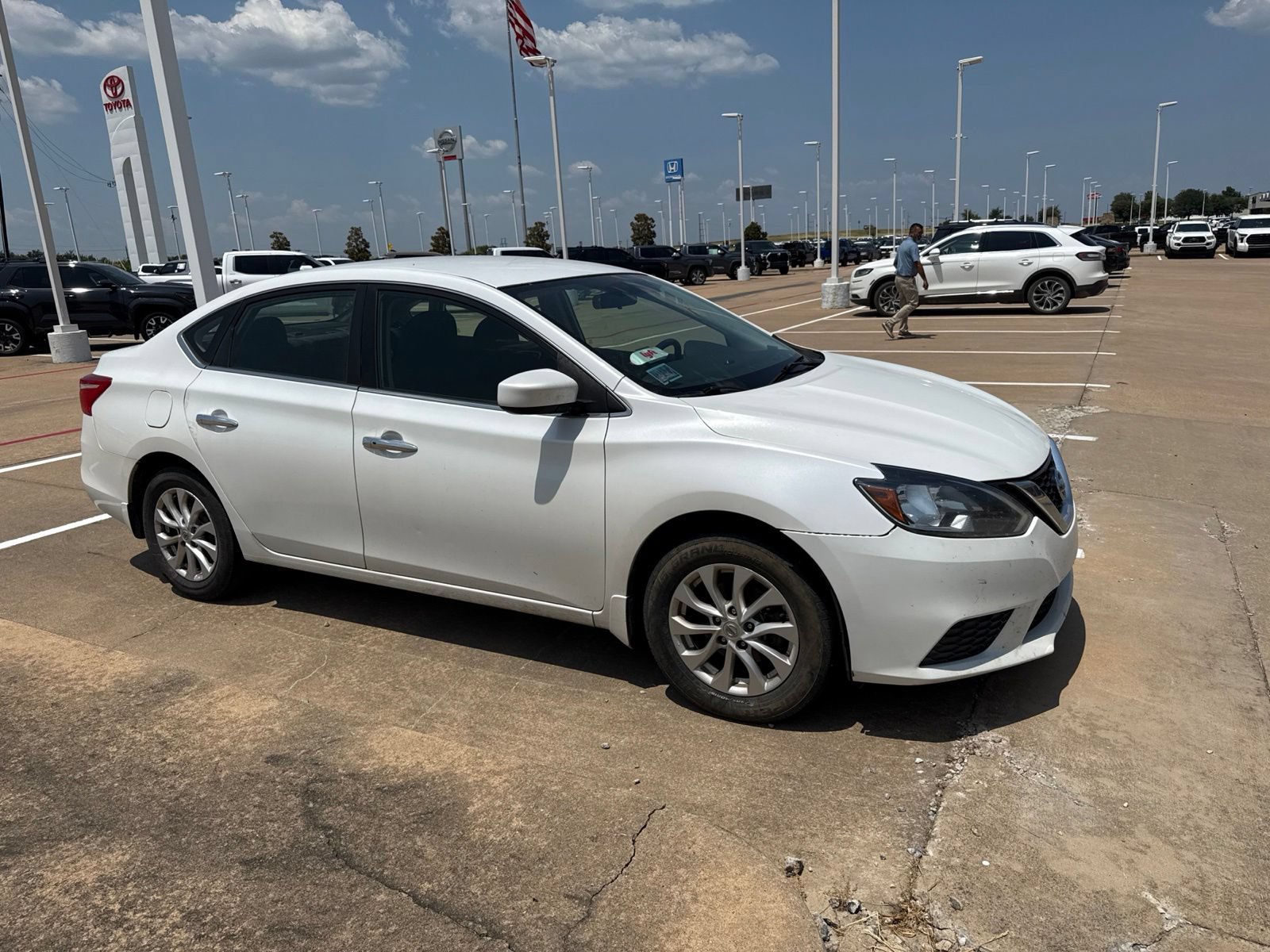 Used 2018 Nissan Sentra SV w/ All Weather Package FWD image 8