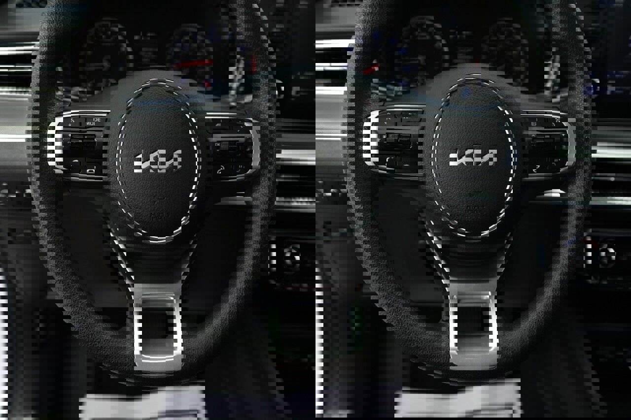 Used 2023 Kia K5 LXS image 20