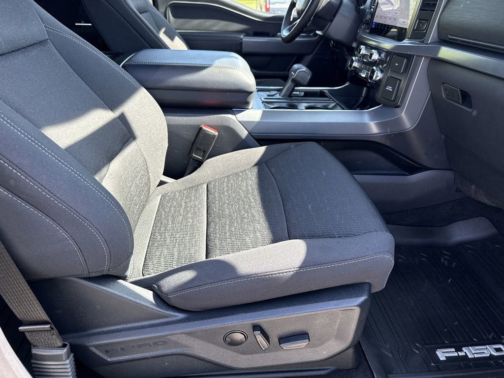 Used 2025 Ford F150 XLT w/ Equipment Group 302A MID image 13