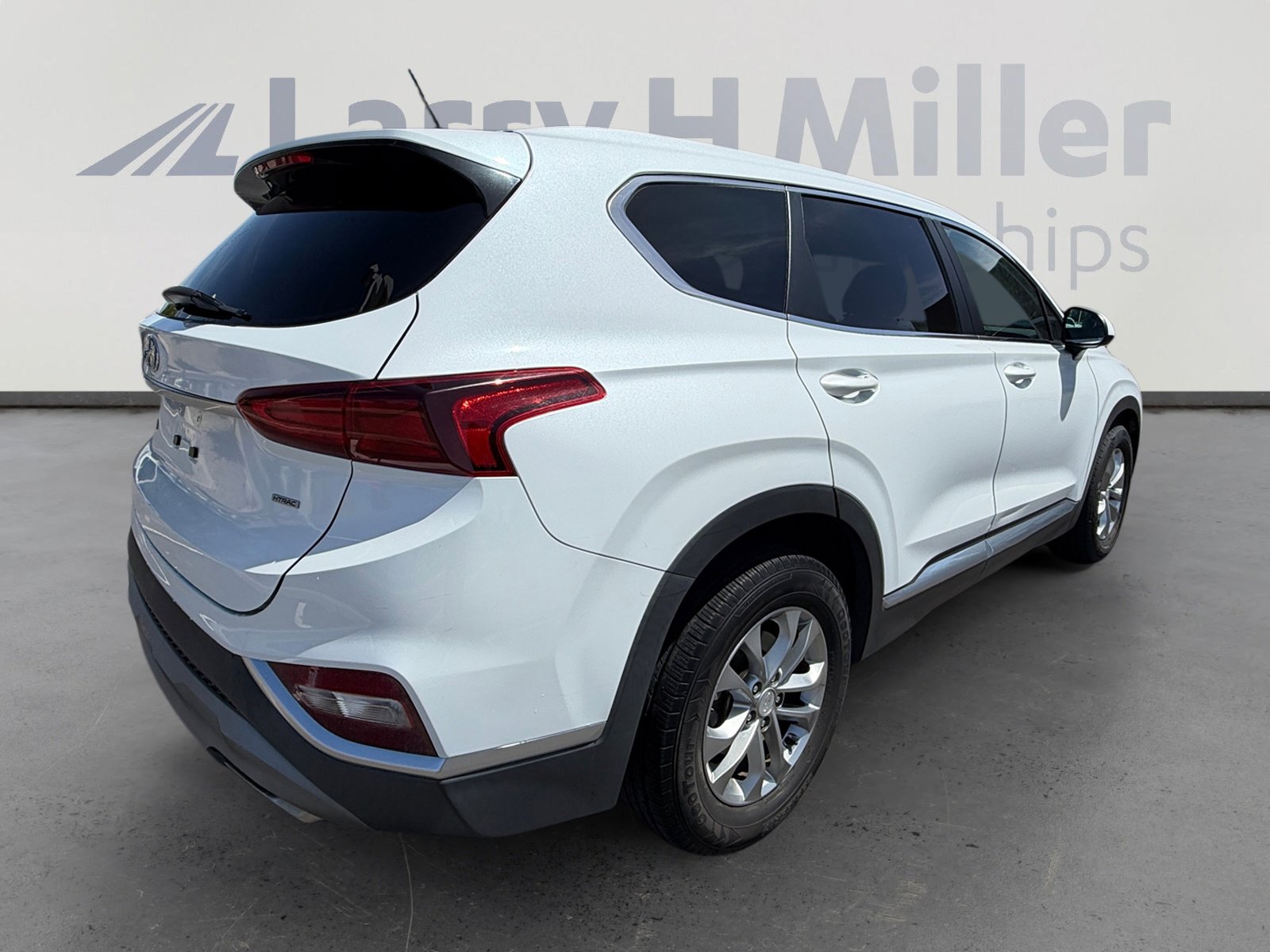 Used 2020 Hyundai Santa Fe SE AWD/4WD image 5