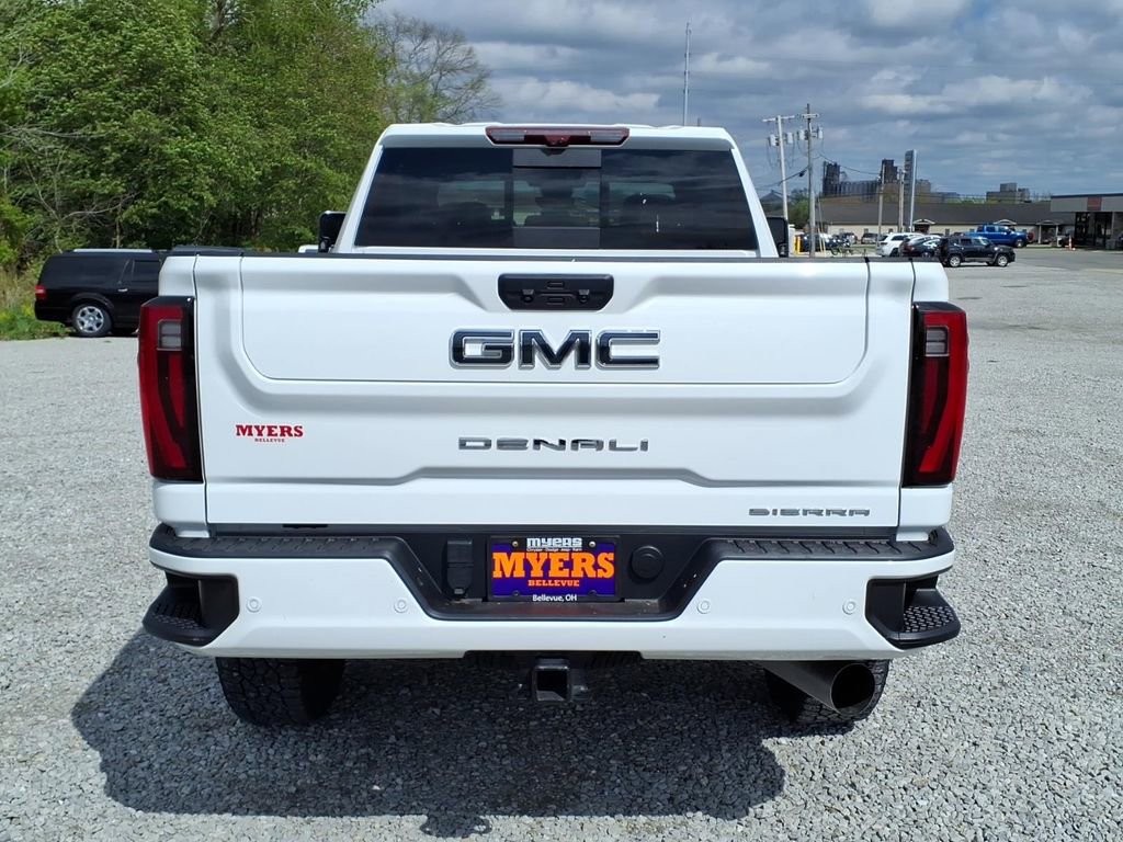 Used 2025 GMC Sierra 3500 Denali Ultimate AWD/4WD image 12