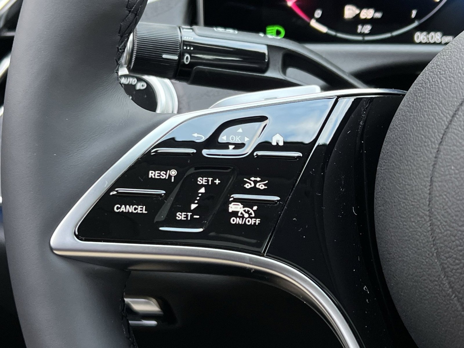 New 2026 Mercedes-Benz E 350 4MATIC Sedan image 31