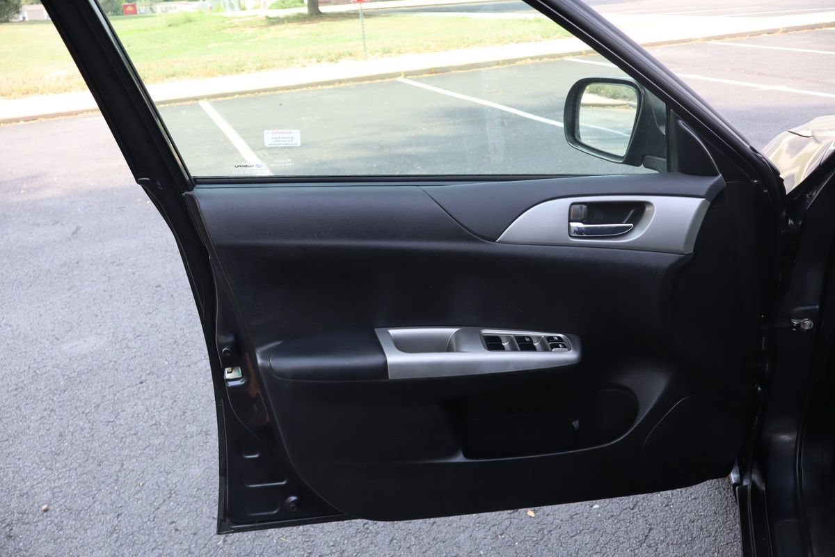 Used 2010 Subaru Impreza 2.5i AWD/4WD image 23