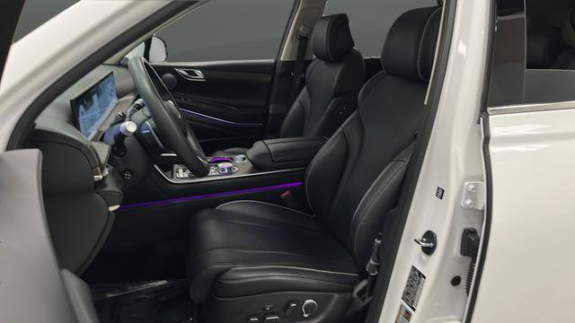 Used 2025 Genesis GV80 3.5T Advanced AWD/4WD image 9