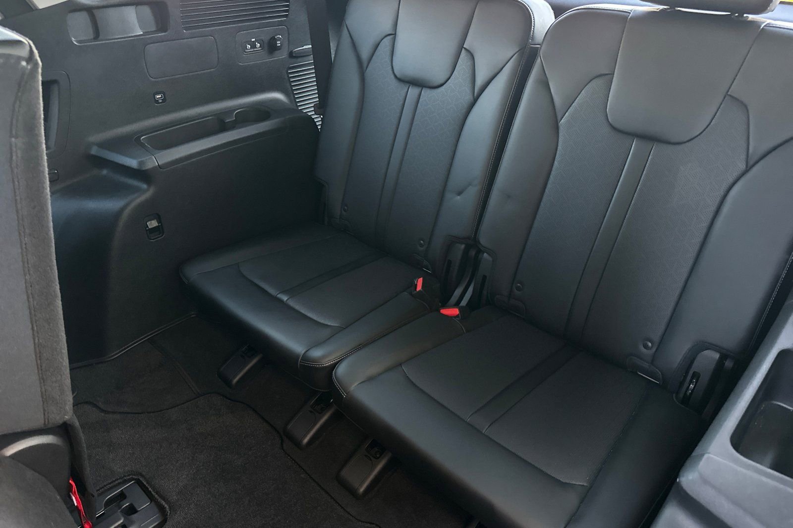 Used 2022 Kia Sorento S image 14