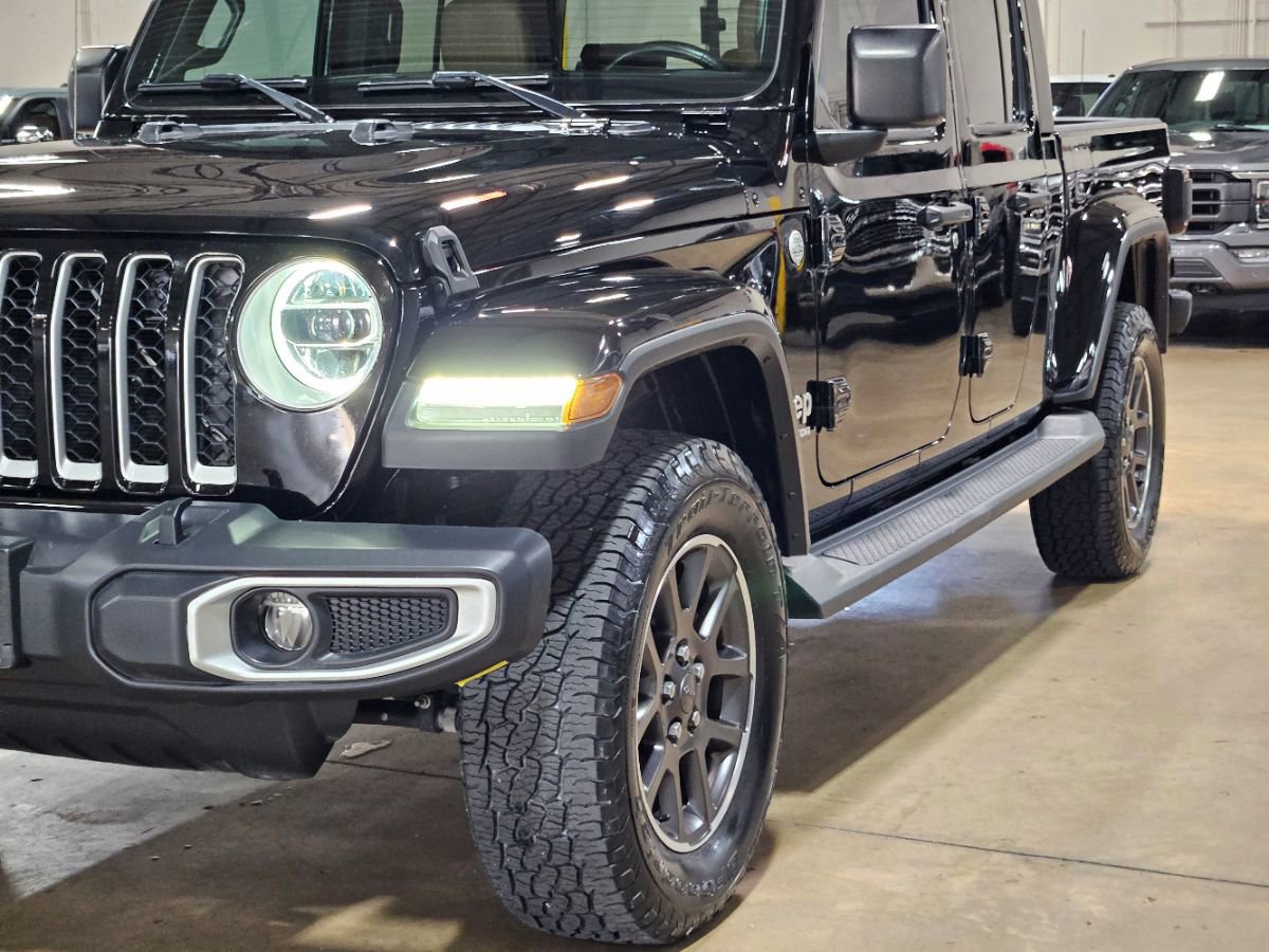 Used 2020 Jeep Gladiator Overland AWD/4WD image 11