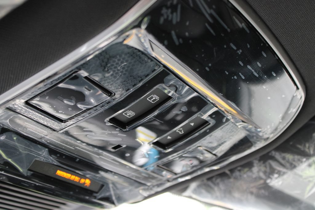 New 2026 Land Rover Range Rover SE AWD/4WD image 27