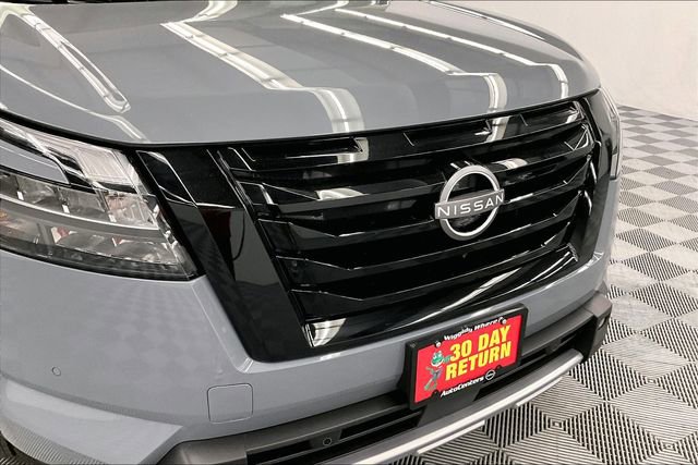 New 2025 Nissan Pathfinder Platinum w/ Lighting Package (N93) image 15