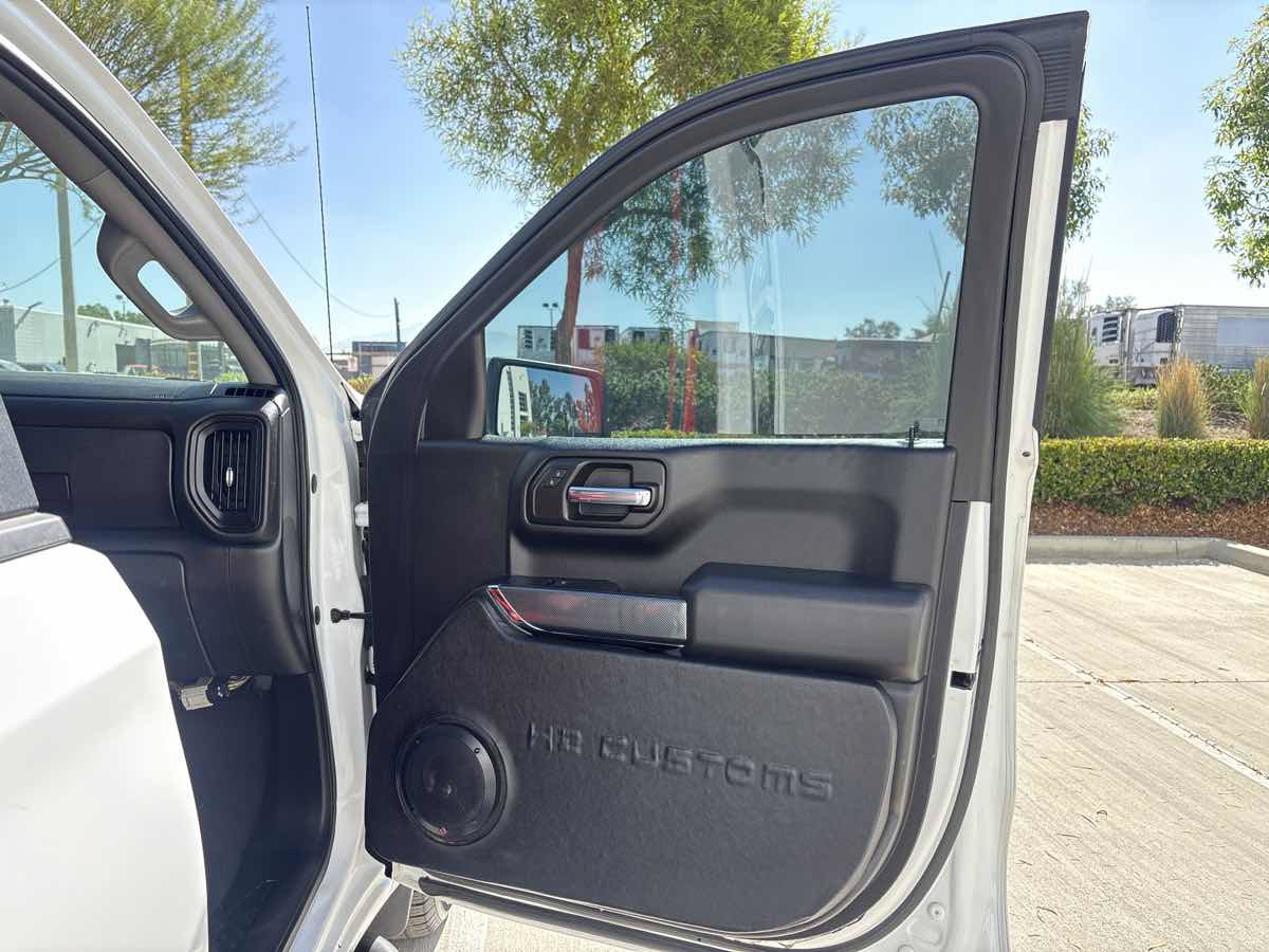 Used 2020 Chevrolet Silverado 1500 Custom w/ Custom Value Package RWD image 15