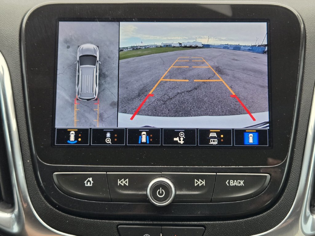 Used 2024 Chevrolet Equinox Premier FWD image 18