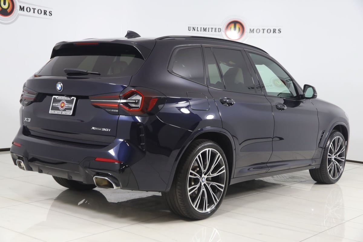 Used 2023 BMW X3 xDrive30i w/ M Sport Package AWD/4WD image 3