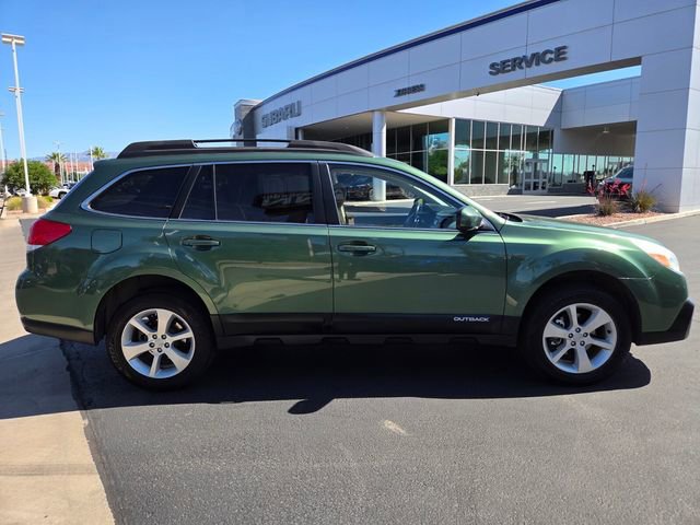 Used 2013 Subaru Outback 2.5i Premium w/ All-Weather Pkg AWD/4WD image 3