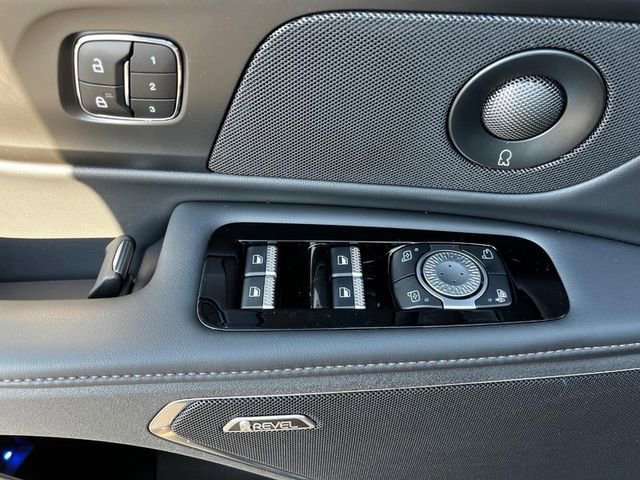 New 2024 Lincoln Nautilus Reserve w/ Equipment Group 202A image 10