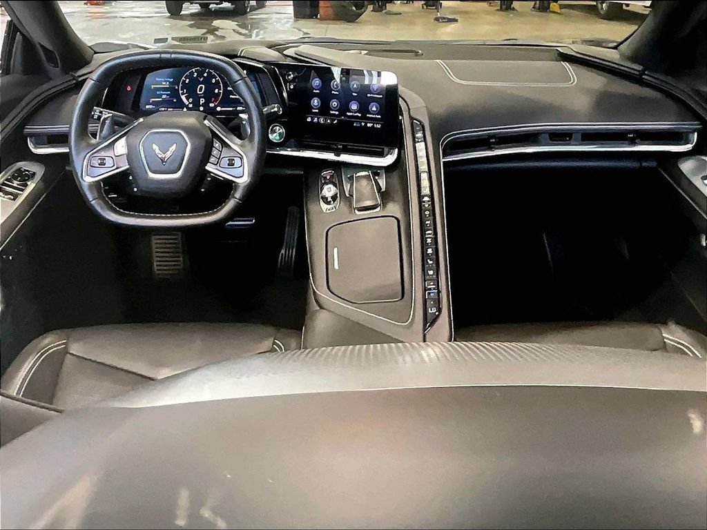 Used 2020 Chevrolet Corvette Stingray Preferred Cpe w/ 2LT Preferred Equipment Group RWD image 21