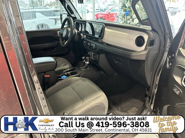 Used 2024 Jeep Wrangler Sport S image 16