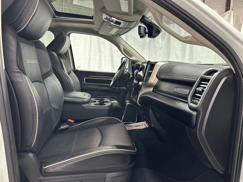 Used 2024 RAM 3500 Laramie image 58