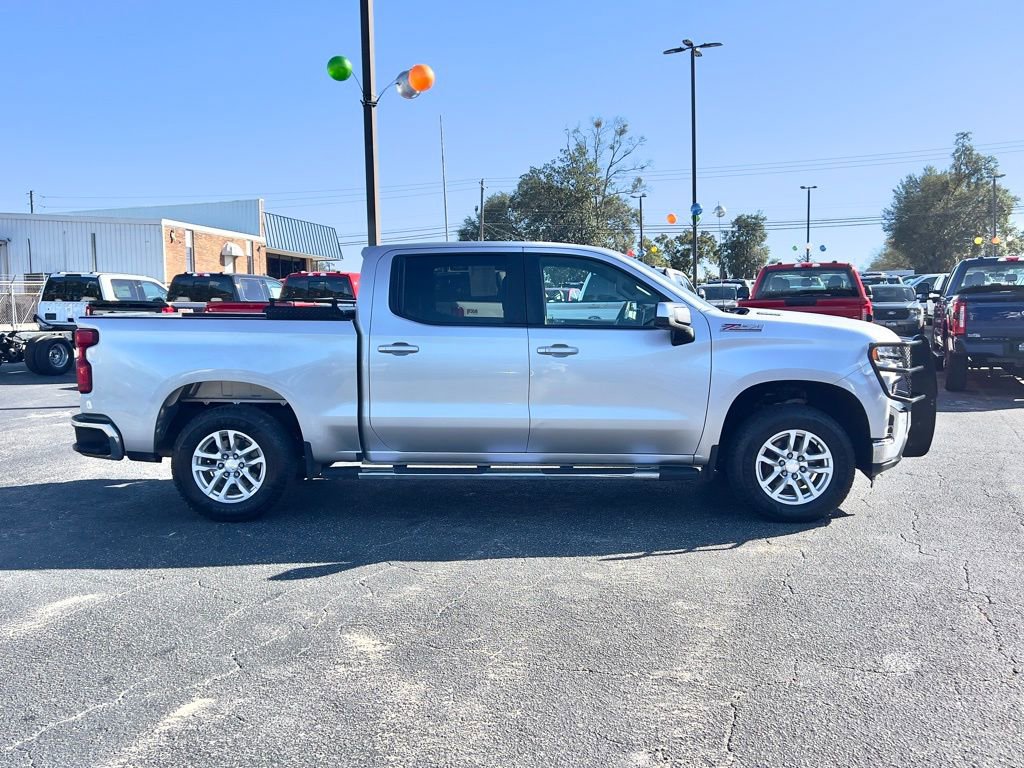 Used 2022 Chevrolet Silverado 1500 LT w/ Diesel Off-Road Package image 7