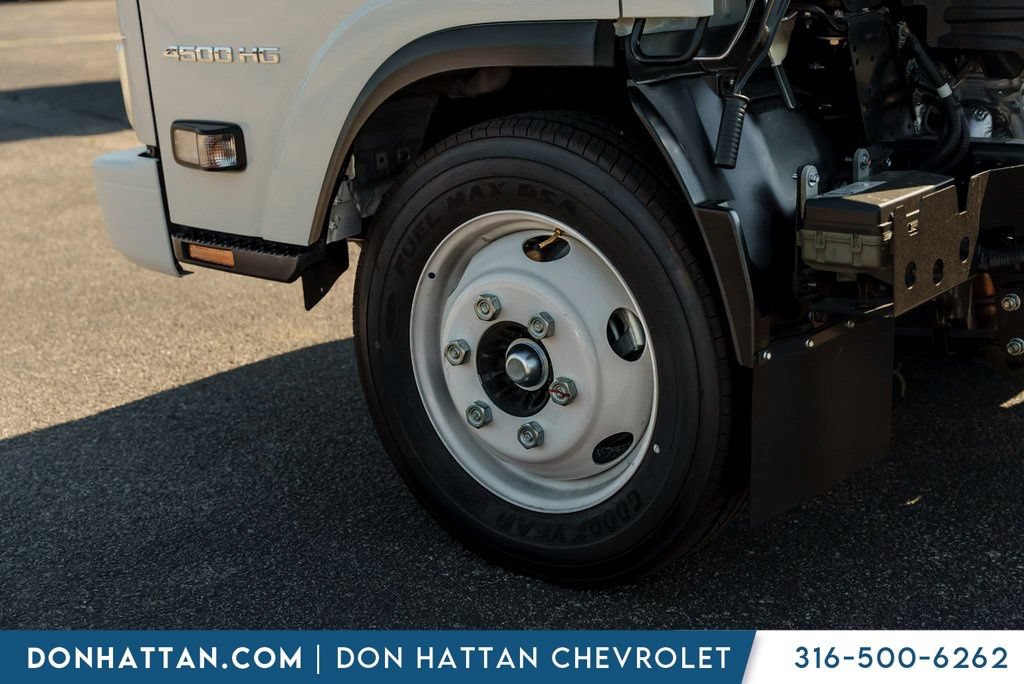 New 2025 Chevrolet Low Cab Forward RWD image 24