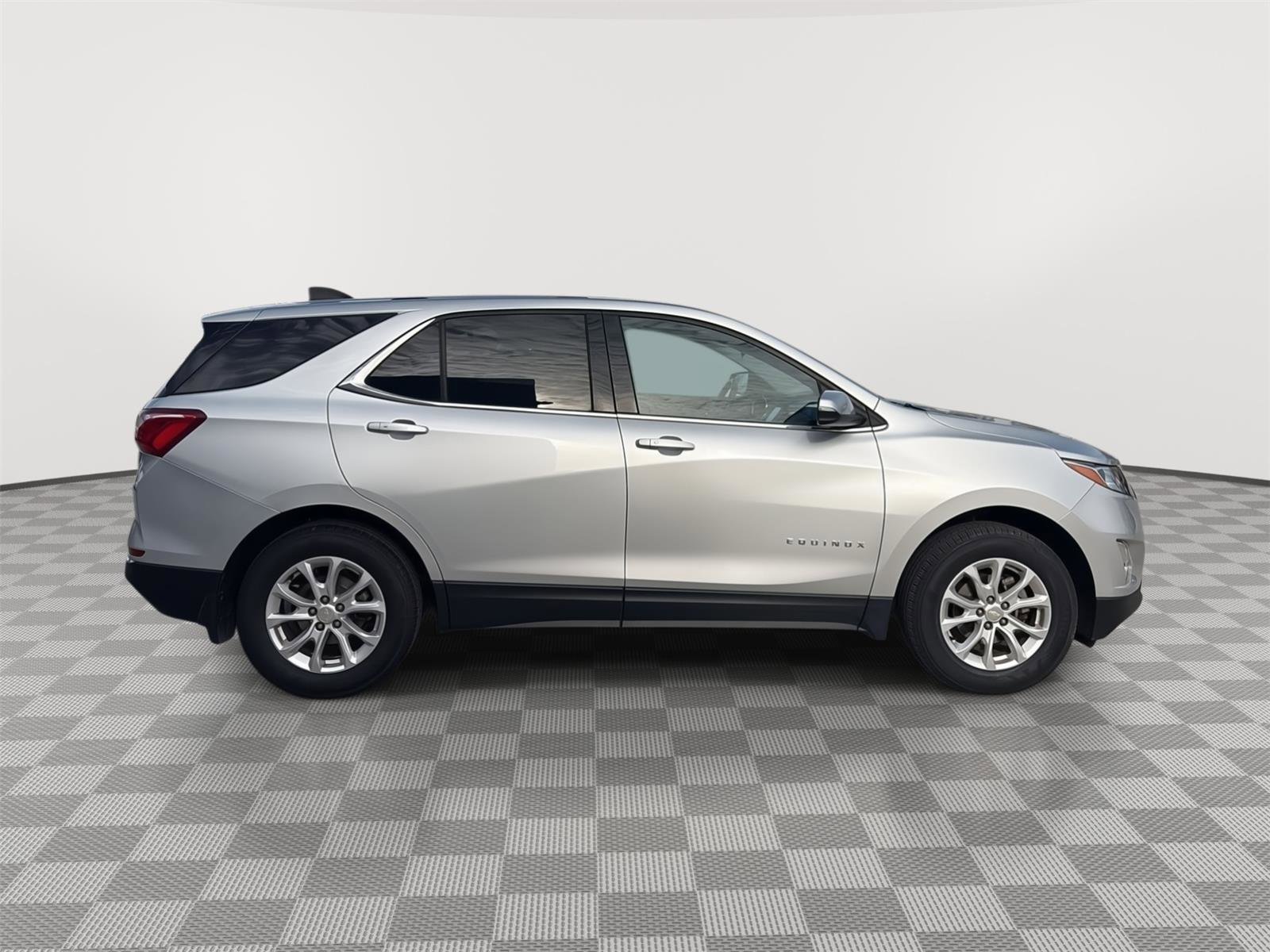 Used 2018 Chevrolet Equinox LT image 21