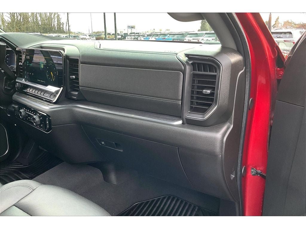Used 2025 Chevrolet Silverado 3500 LTZ AWD/4WD image 18