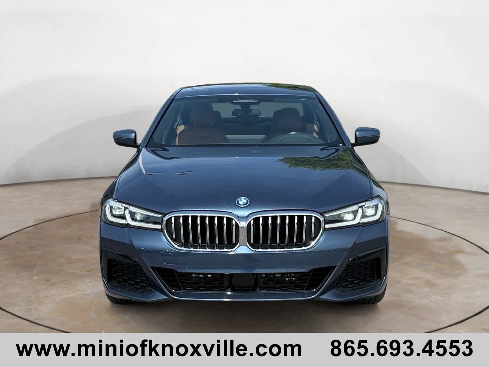 Used 2023 BMW 530e xDrive w/ Premium Package AWD/4WD image 8