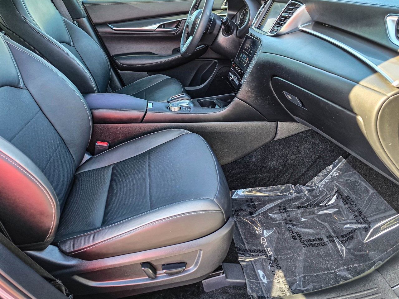 Used 2025 INFINITI QX55 Essential image 42