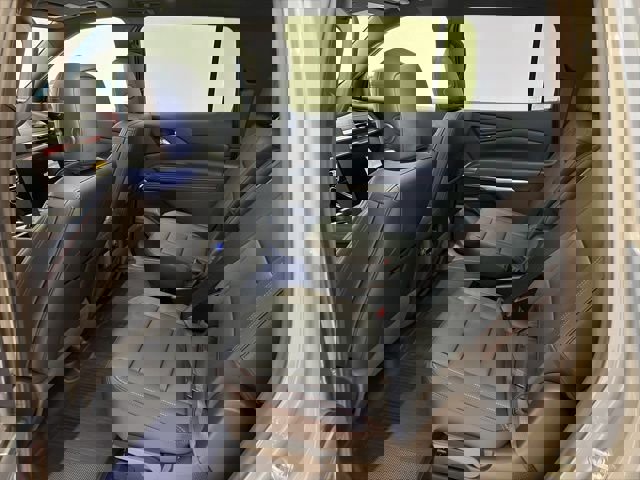 New 2026 Chevrolet Traverse Z71 w/ LPO, Floor Liner Package image 13