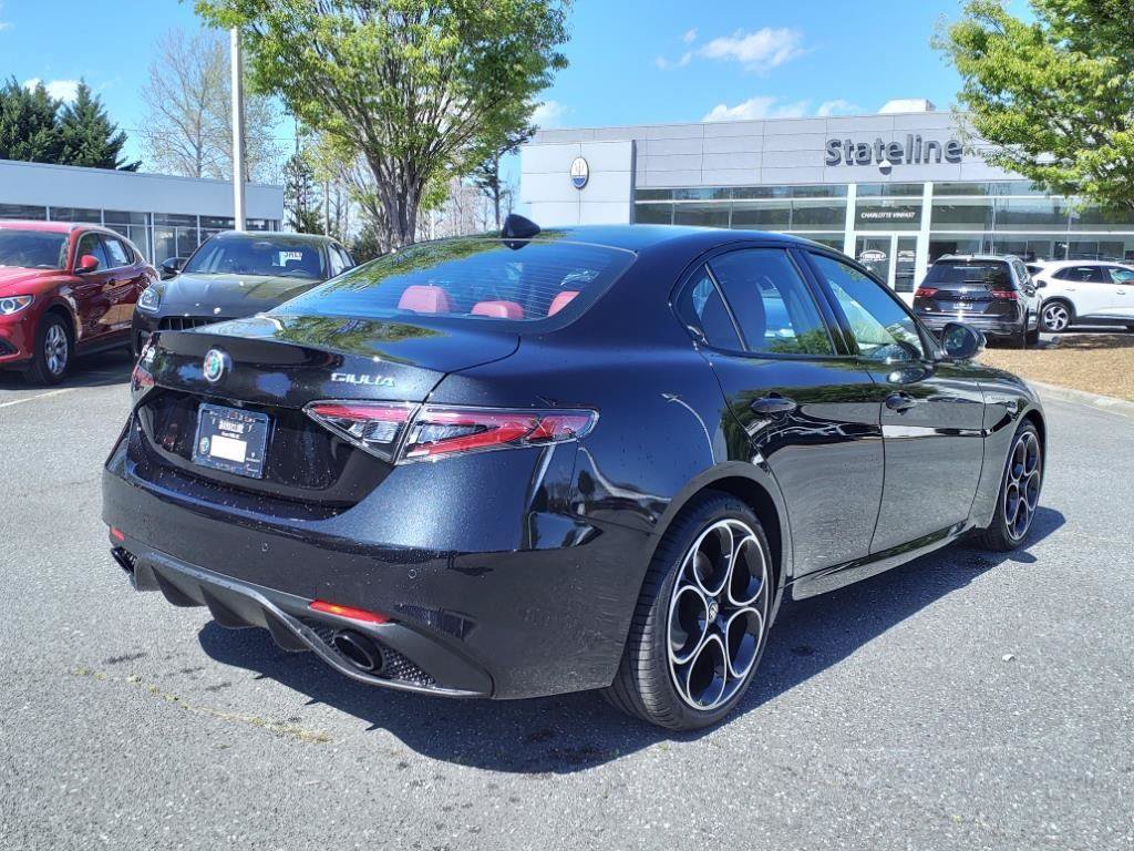 New 2025 Alfa Romeo Giulia RWD image 19