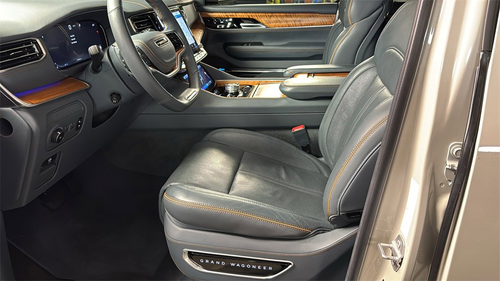 Used 2022 Jeep Grand Wagoneer Series II image 27