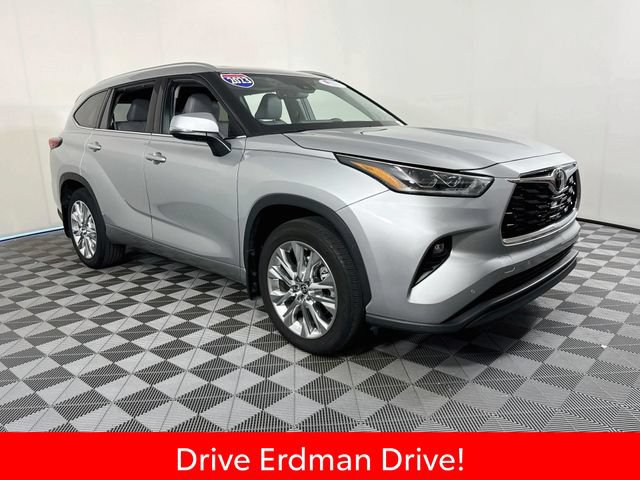Certified 2023 Toyota Highlander Limited FWD image 1