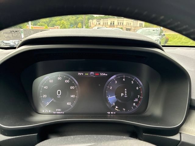 Used 2021 Volvo XC40 T5 Inscription w/ Climate Package AWD/4WD image 17