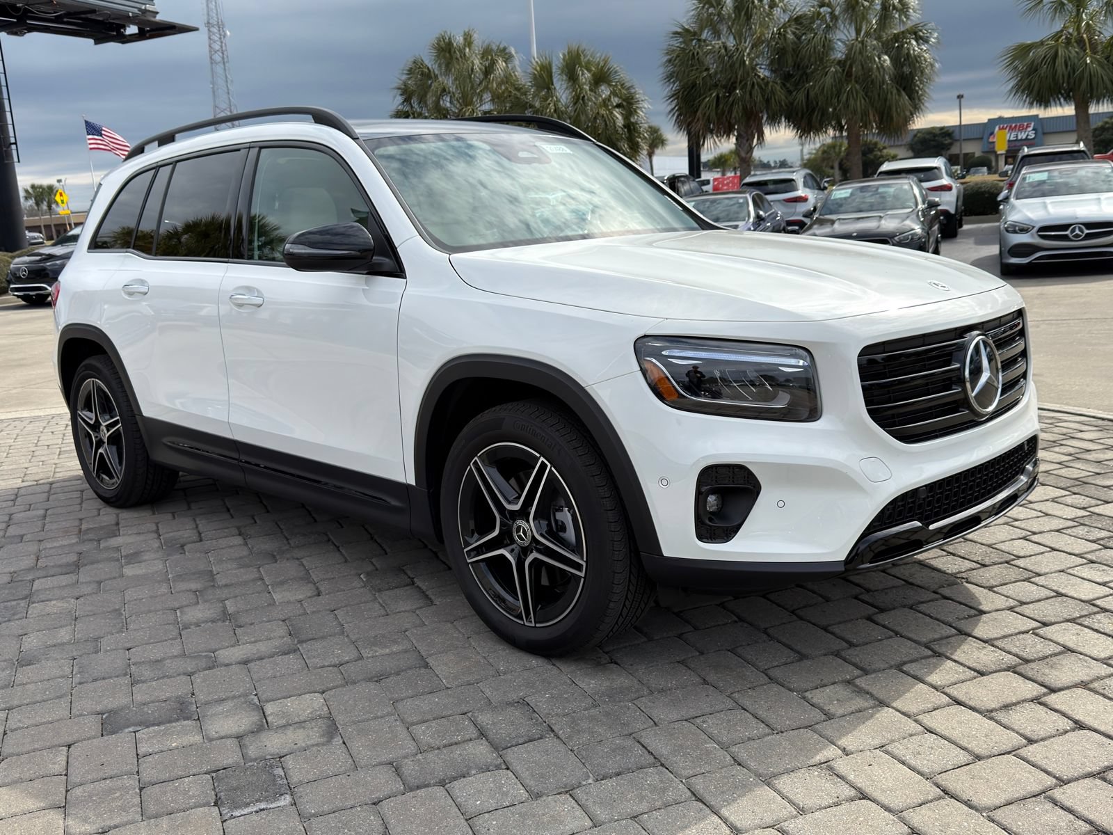 New 2026 Mercedes-Benz GLB 250 image 6