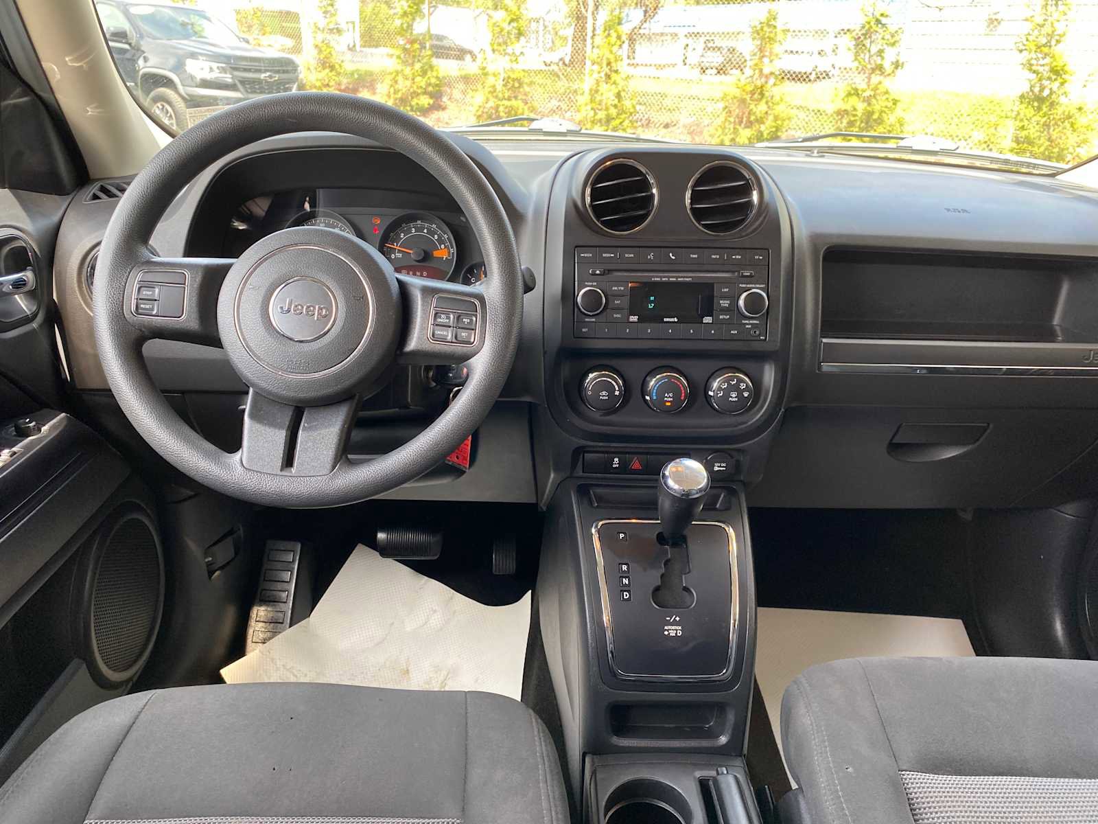Used 2016 Jeep Patriot Sport w/ Power Value Group AWD/4WD image 7
