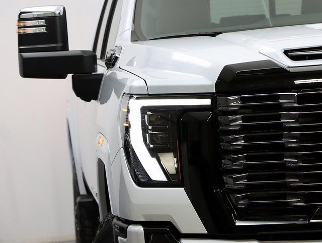 New 2026 GMC Sierra 2500 Denali Ultimate w/ Max Trailering Package image 4