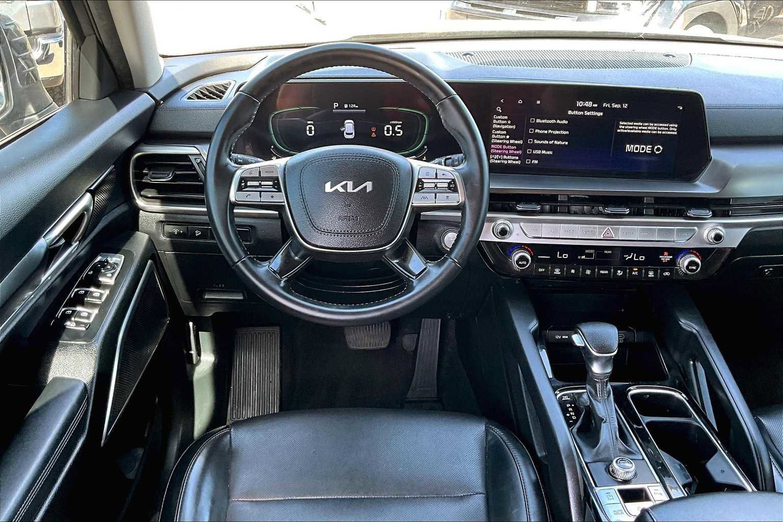 Used 2023 Kia Telluride LX image 5