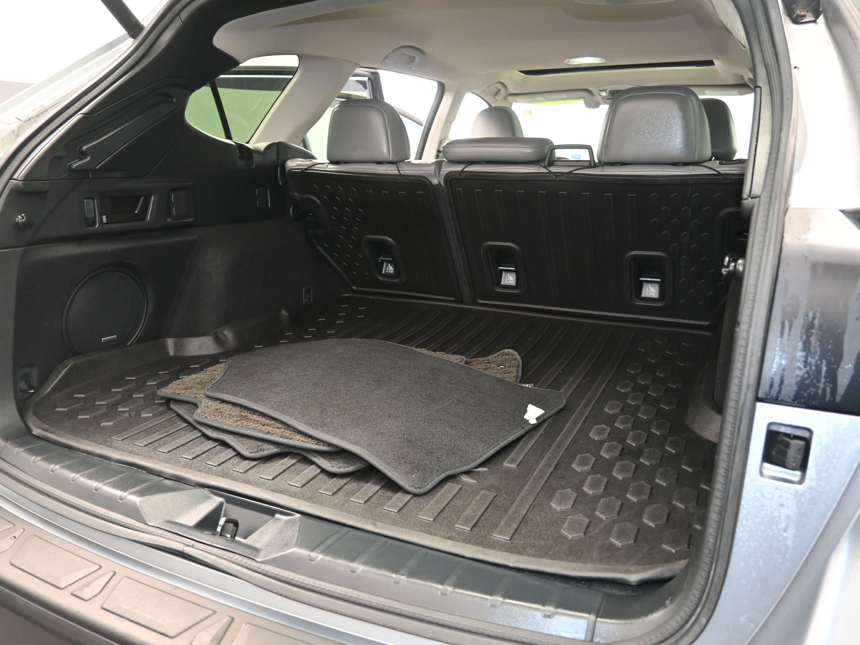 Used 2020 Subaru Outback Limited image 24