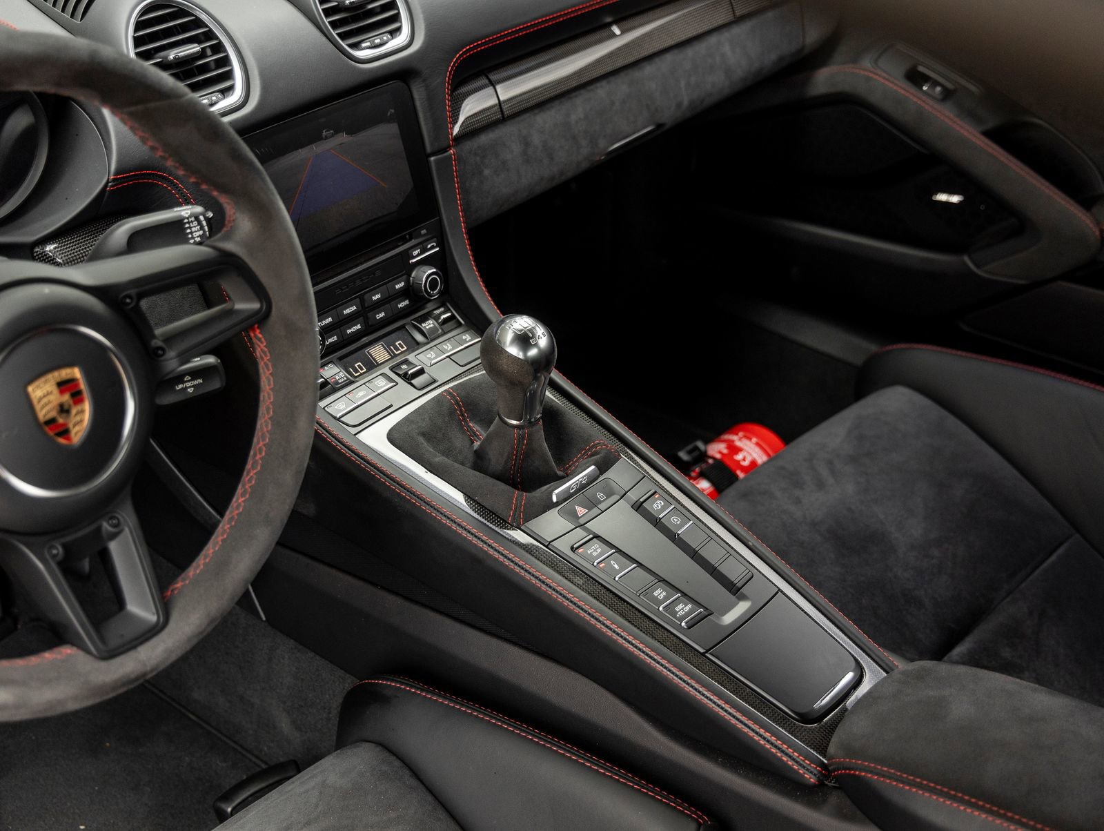 Used 2020 Porsche 718 Cayman GT4 RWD image 32