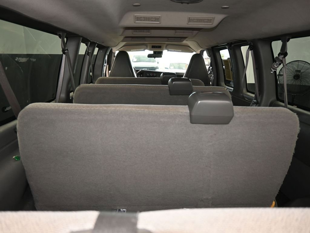 Used 2020 GMC Savana 3500 LT w/ LT Preferred Equipment Group image 33