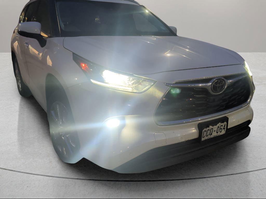 Used 2020 Toyota Highlander Limited image 9