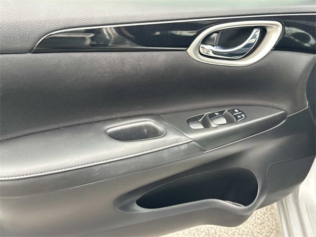 Used 2019 Nissan Sentra SV w/ Special Edition Package image 12