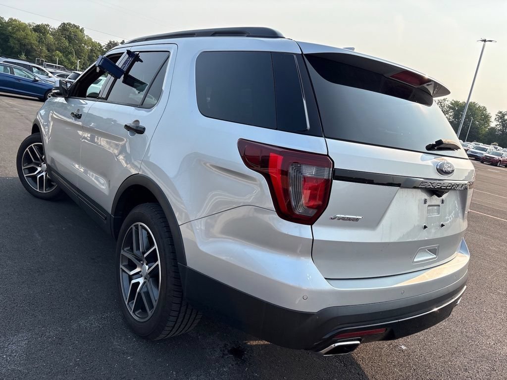 Used 2016 Ford Explorer Sport w/ Equipment Group 401A AWD/4WD image 6
